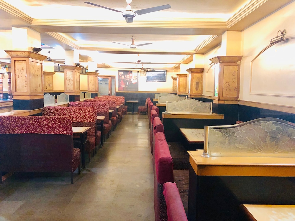 Hotel New Uttam Hira Palace 29/34