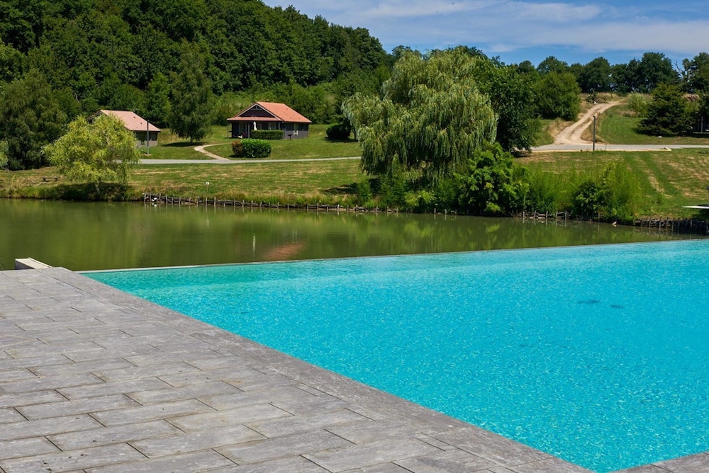 DOMAINE DU GRAND BOIS 25/32