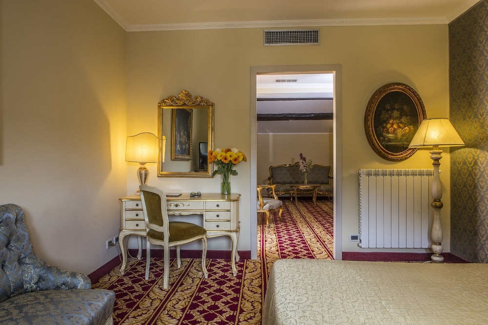 Villa Tuscolana Park Hotel 57/77