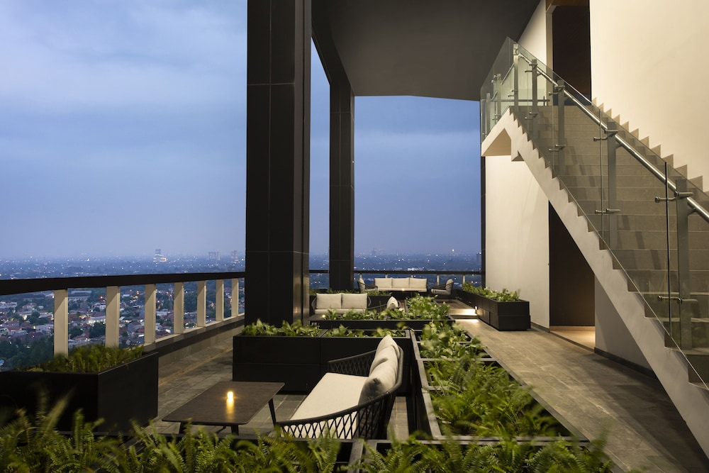Trembesi Hotel BSD 45/50