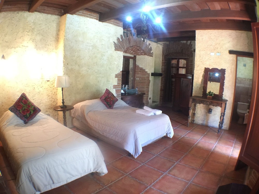 Naif Boutique Hotel & Gallery 23/68