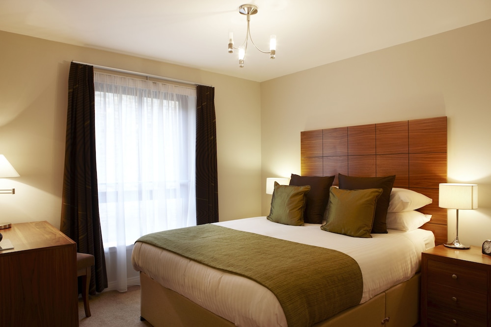 The Knight Residence by Mansley Serviced Apartments 8/46