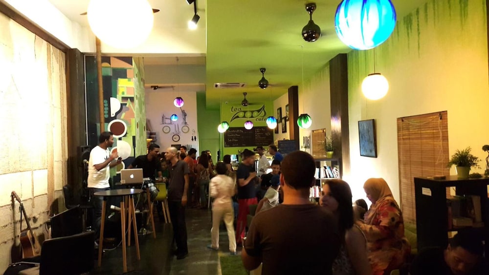 PODs The Backpackers Home & Cafe 43/50