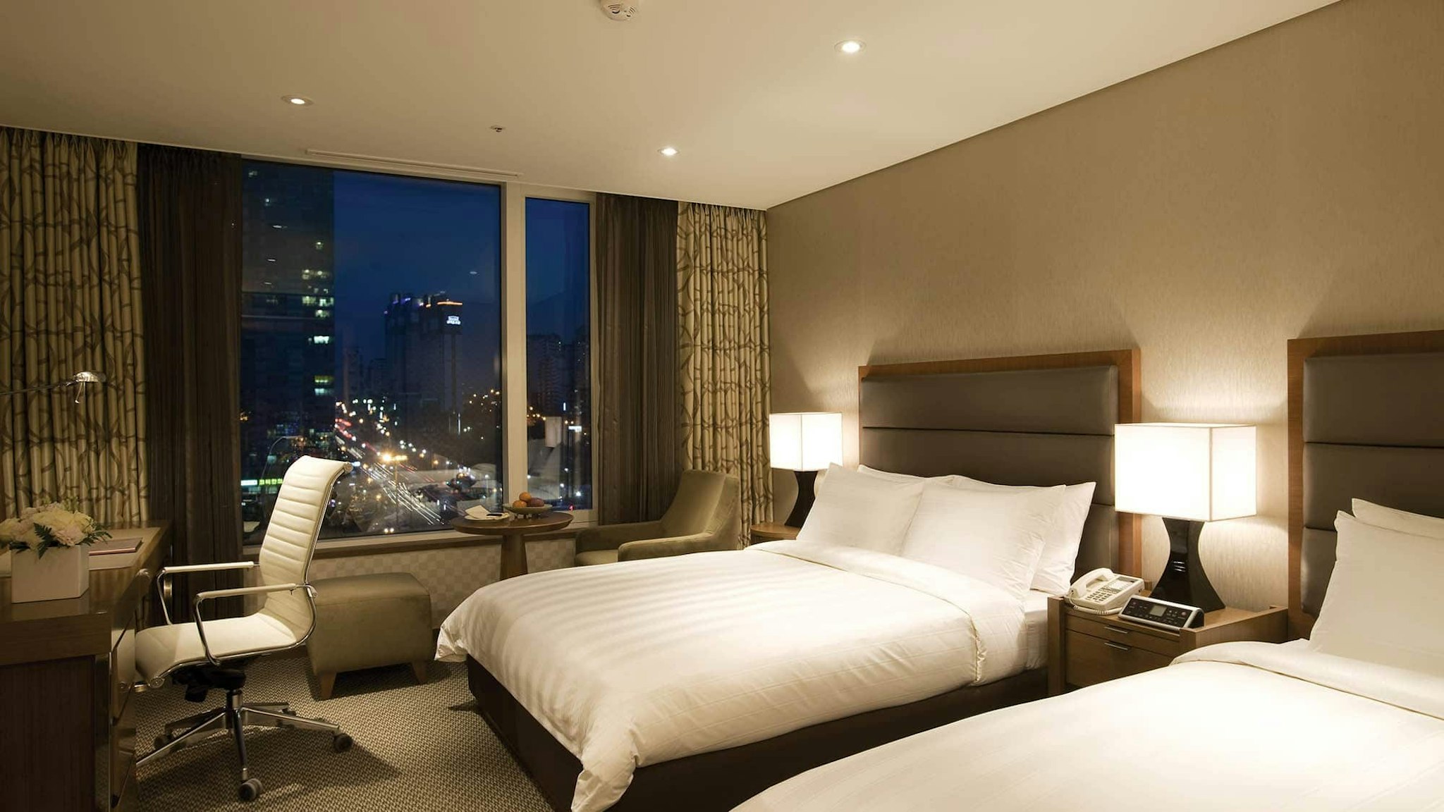 LOTTE CITY HOTEL MAPO 15/40
