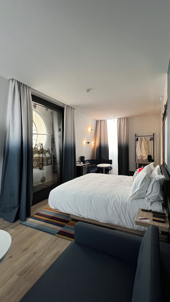 Aloft Hotel Dijon By Marriott 10/50