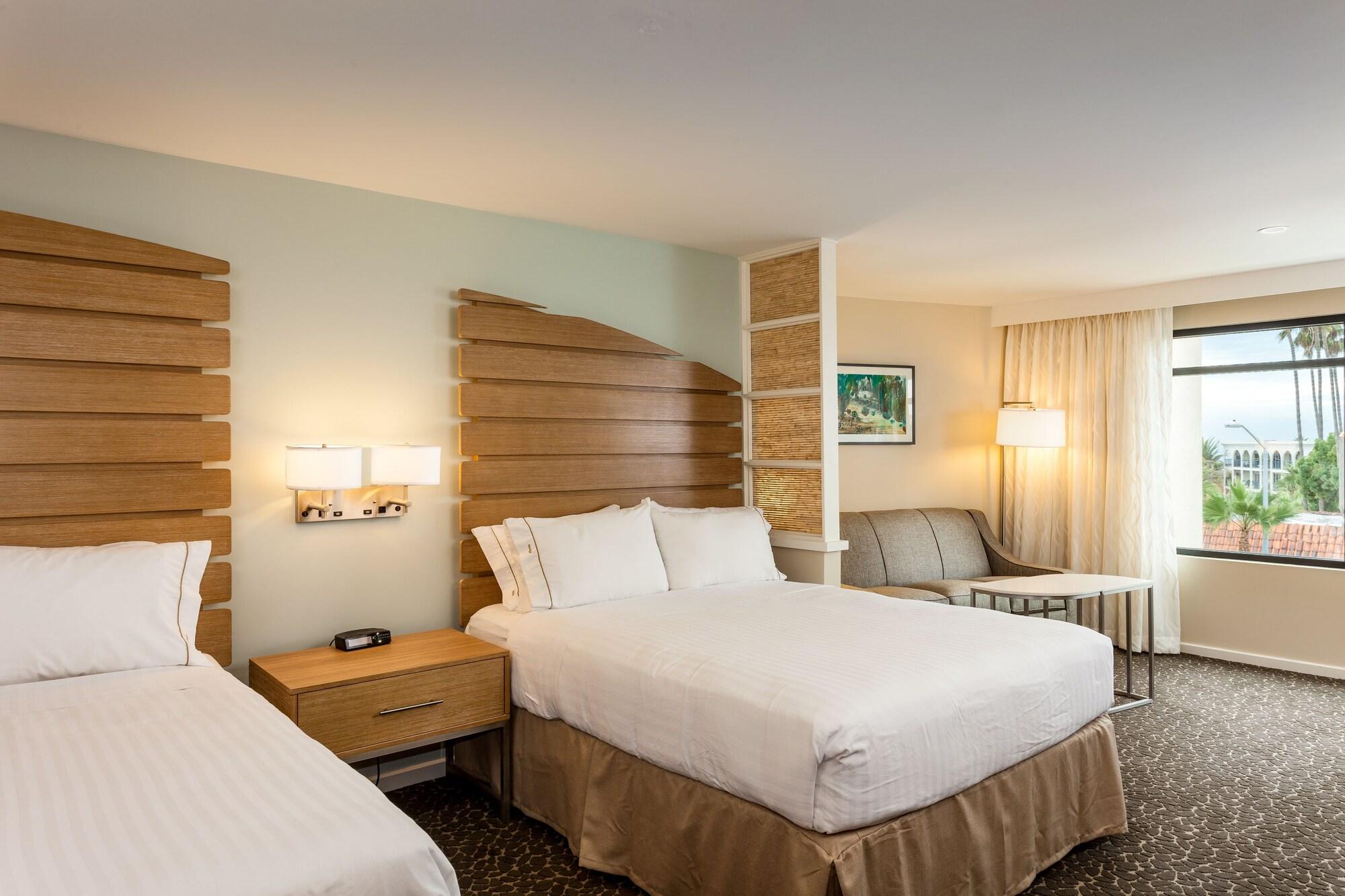 Suite, Multiple Beds, Ocean View
