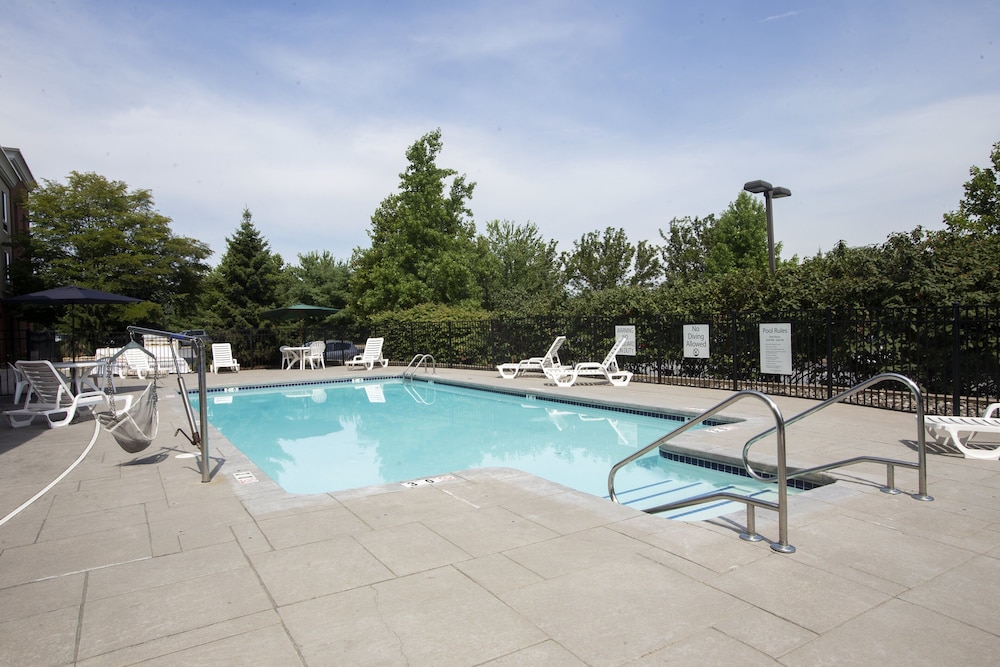Holiday Inn Express Bethlehem Airport Allentown Area 3/80