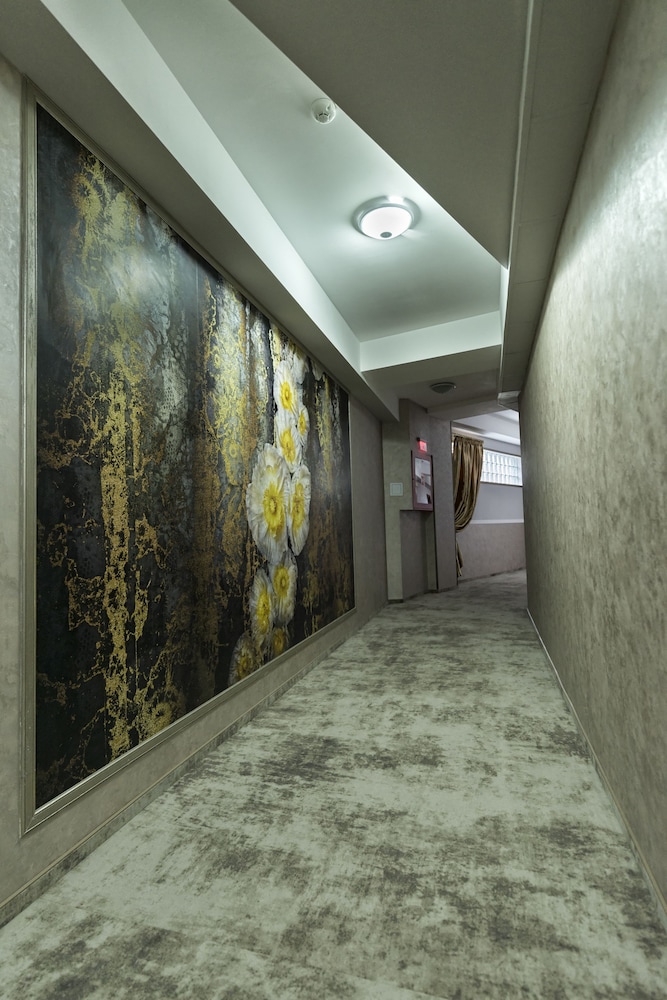 PRESTIGE BOUTIQUE HOTEL CRAIOVA 65/65