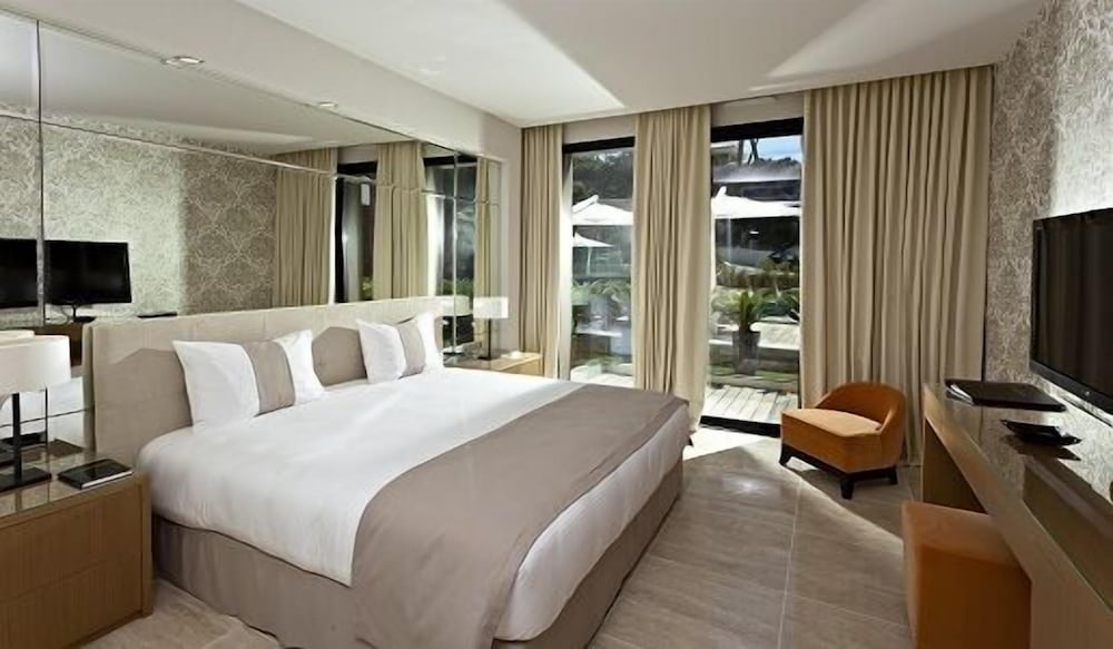 Hostellerie La Farandole 24/71