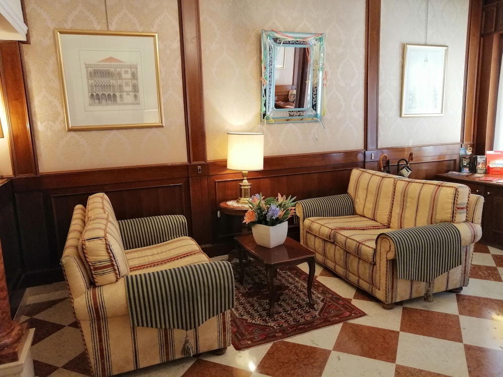 Hotel Falier 28/48