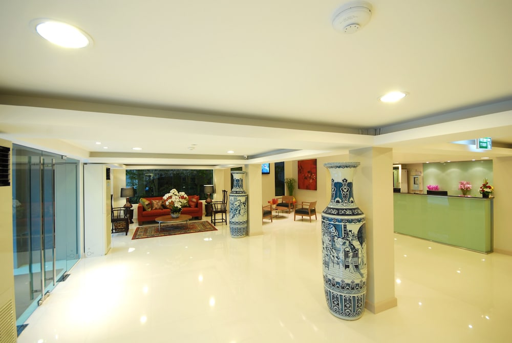 lobby