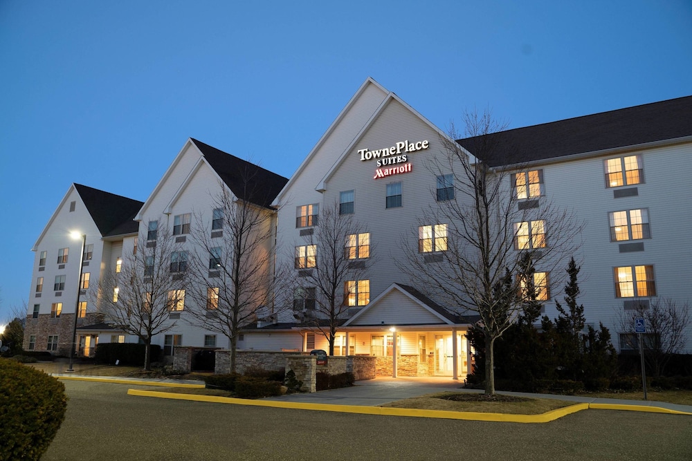 TownePlace Suites Republic Airport Long Island/Farmingdale 1/37