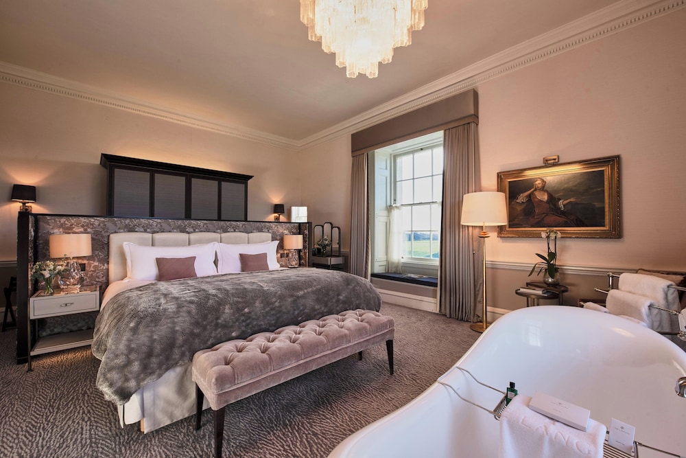 1 Bedroom, Suite, Main House, Main Building 4/6