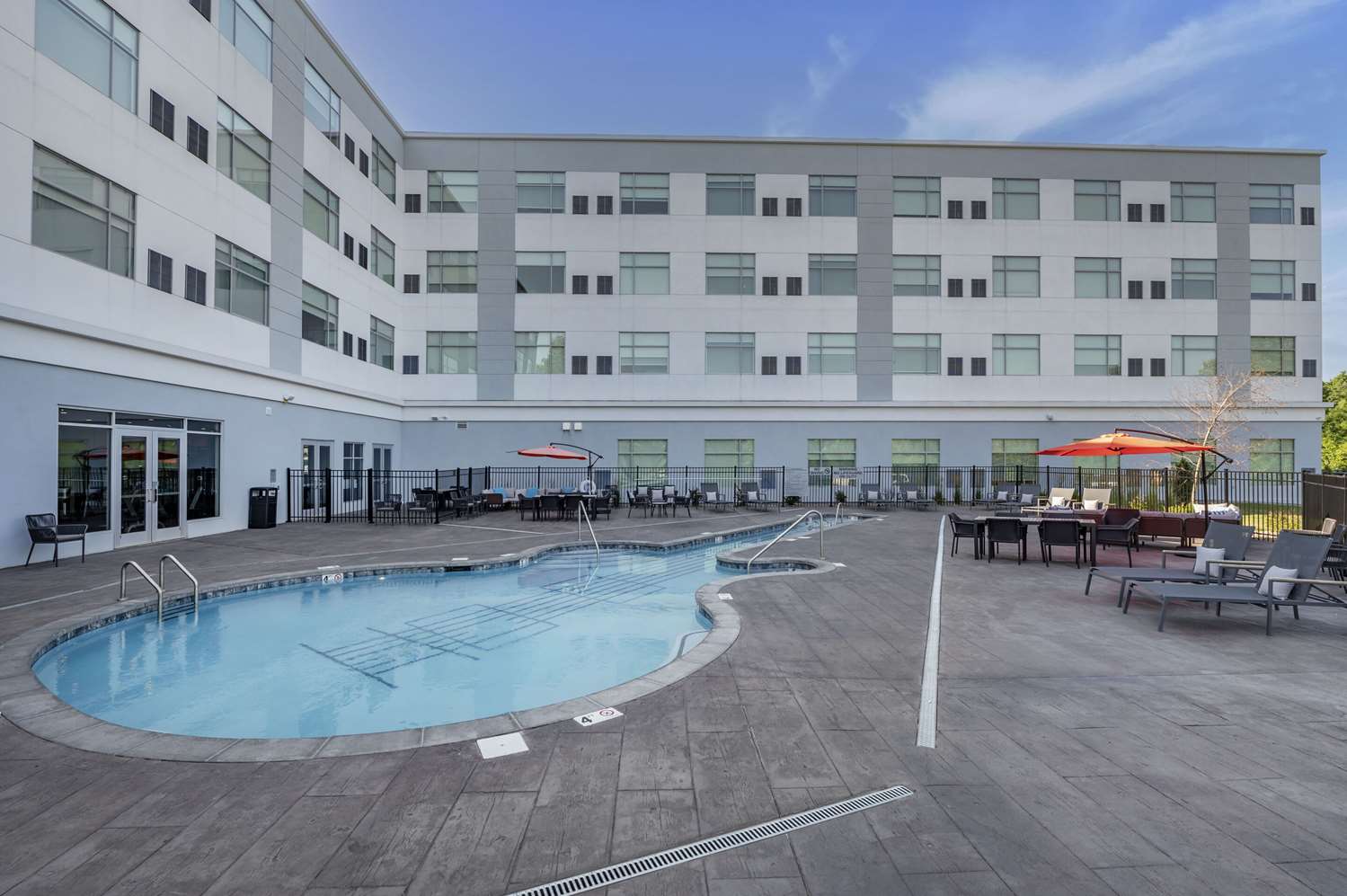 Cambria Hotel Nashville Airport 3/35