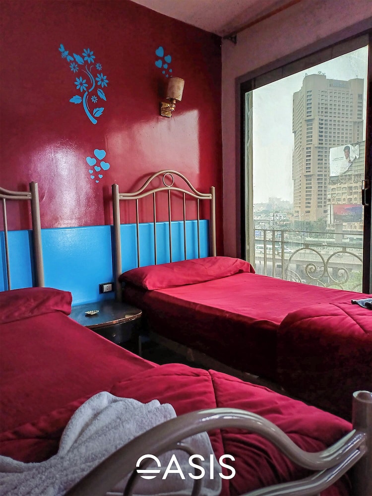 Oasis Hotel 25/50
