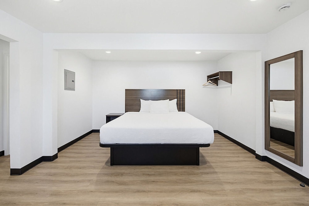 Hyland Motel Van Nuys 10/50