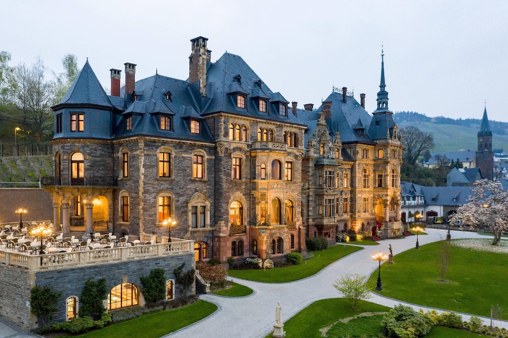 Autograph Collection Schloss Lieser 2/64
