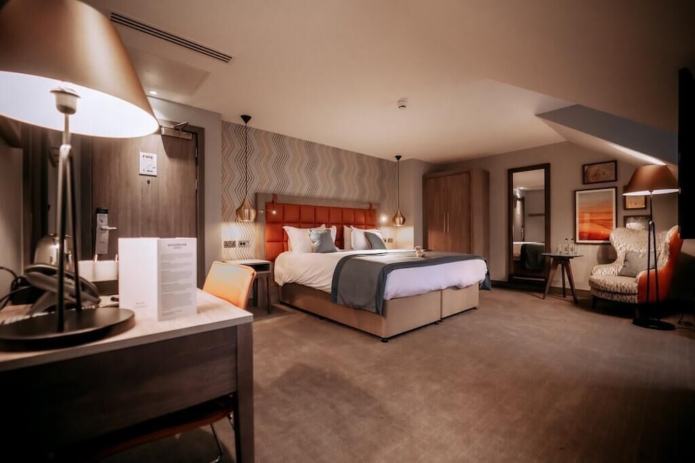 The Tytherington 8/47