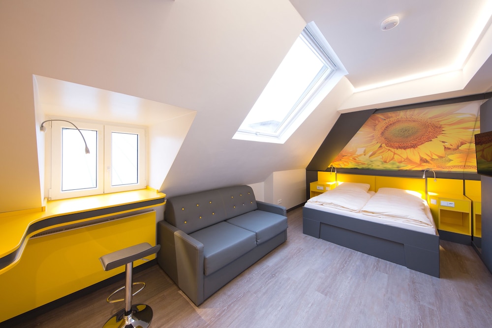 Buddy Hotel 38/50