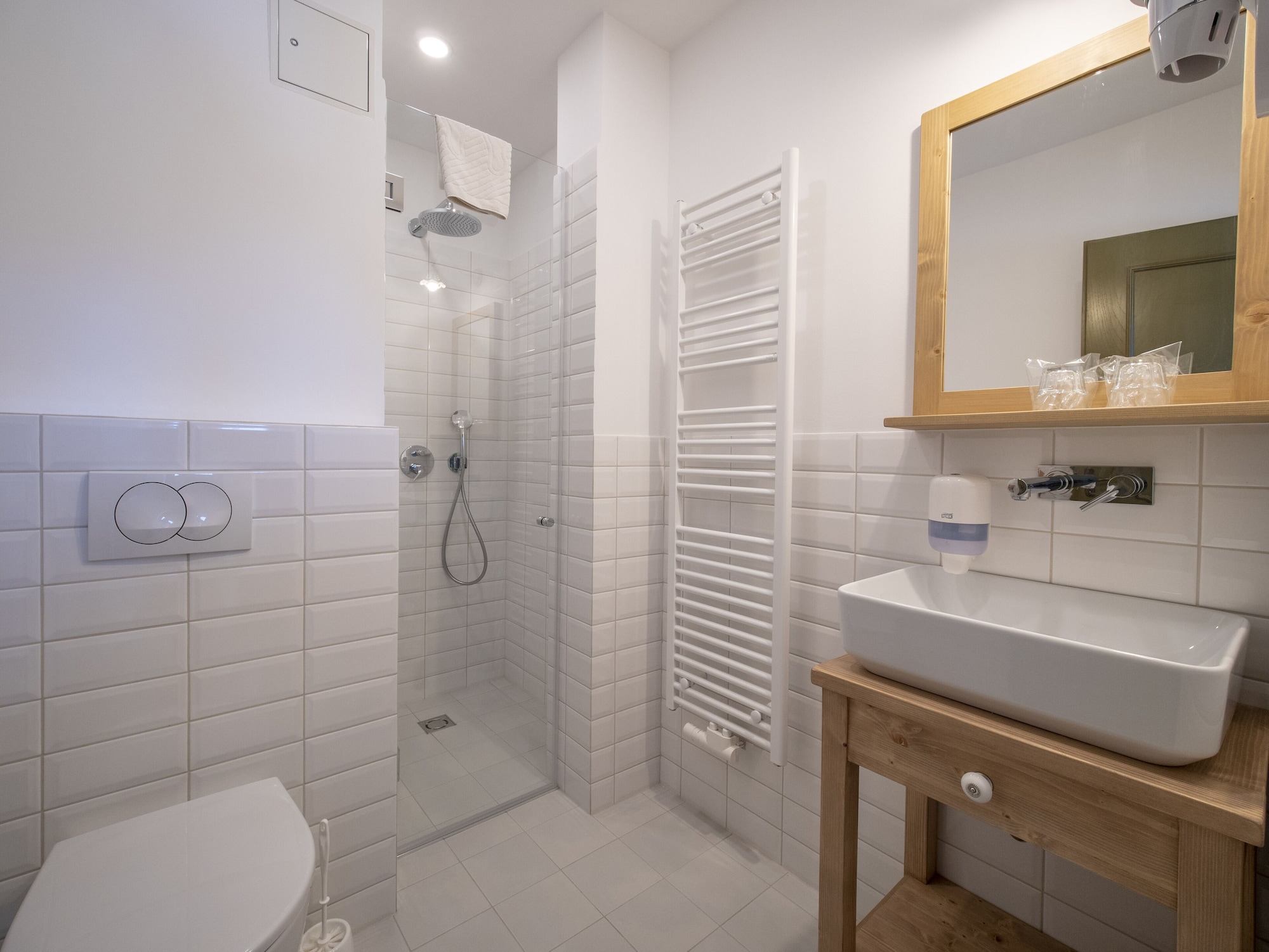 شقة بسريرين كوين بغرفتي نوم، Apartment House Berghi Ii 6/10