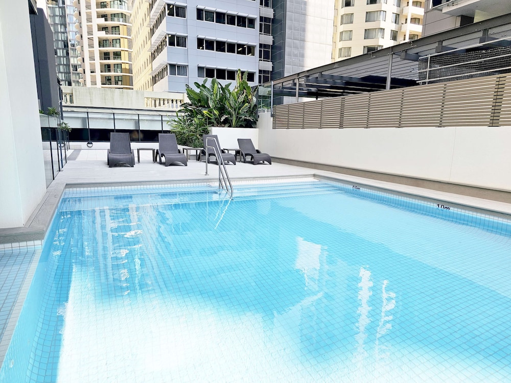 Oaks Brisbane on Charlotte Suites 36/43