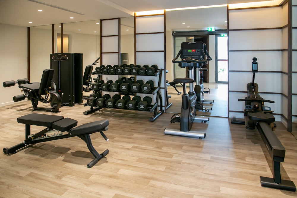 Mercure Larnaca Beach Resort 24/39