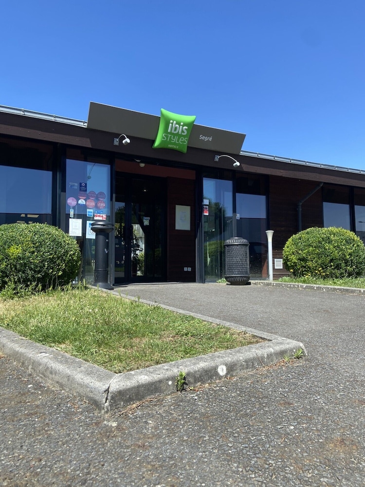 Ibis Styles Segre 51/58