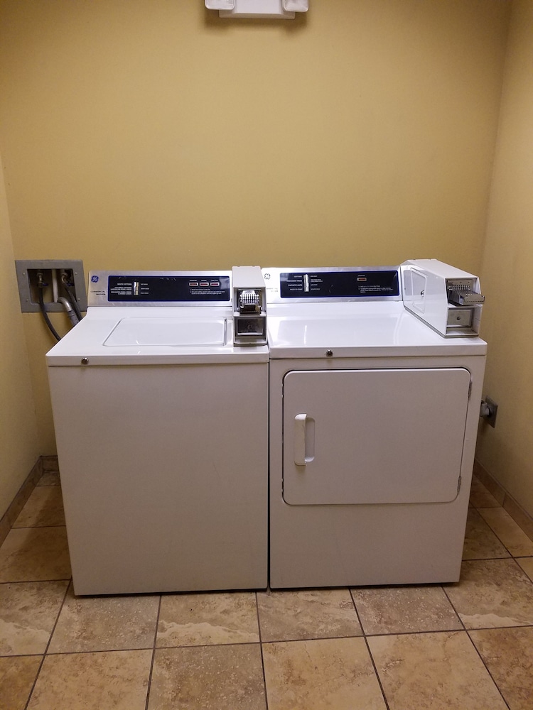 Comfort Inn & Suites Blytheville, AR 20/39
