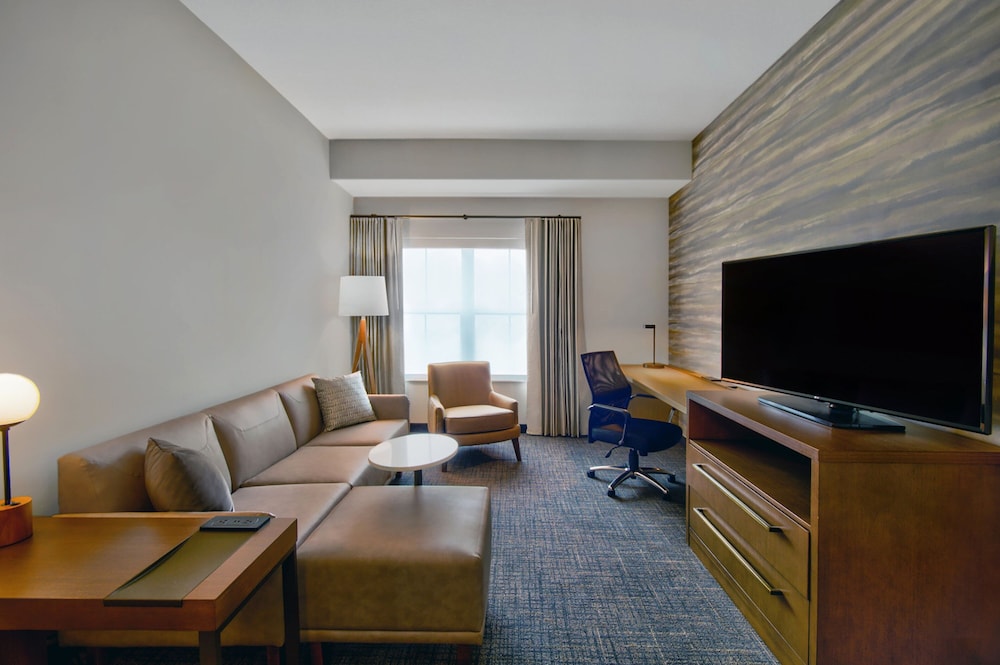Residence Inn by Marriott Orlando at Flamingo Crossings Town Center 18/45