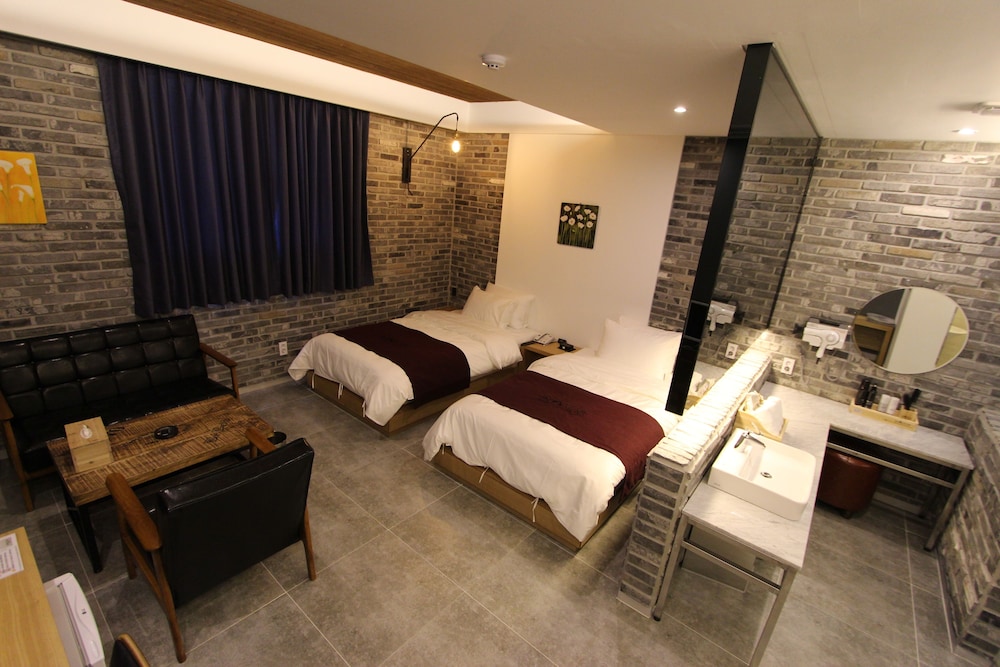 Brown-Dot Hotel Daegu Hyukshin Doshi 31/50