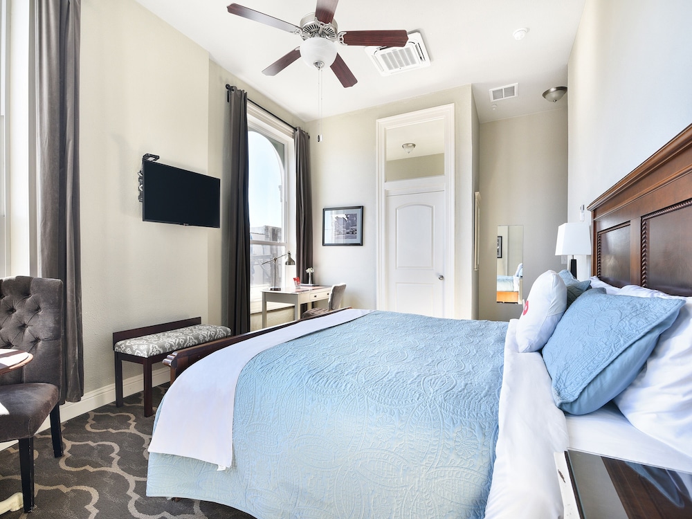The Dilworth Inn Suites 16/46