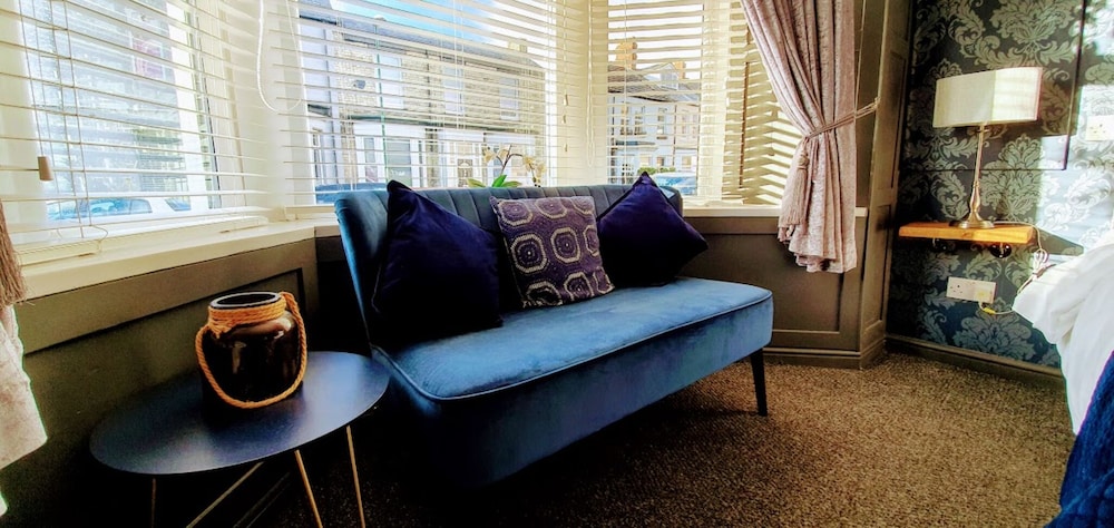 Clifton Guest House 32/48