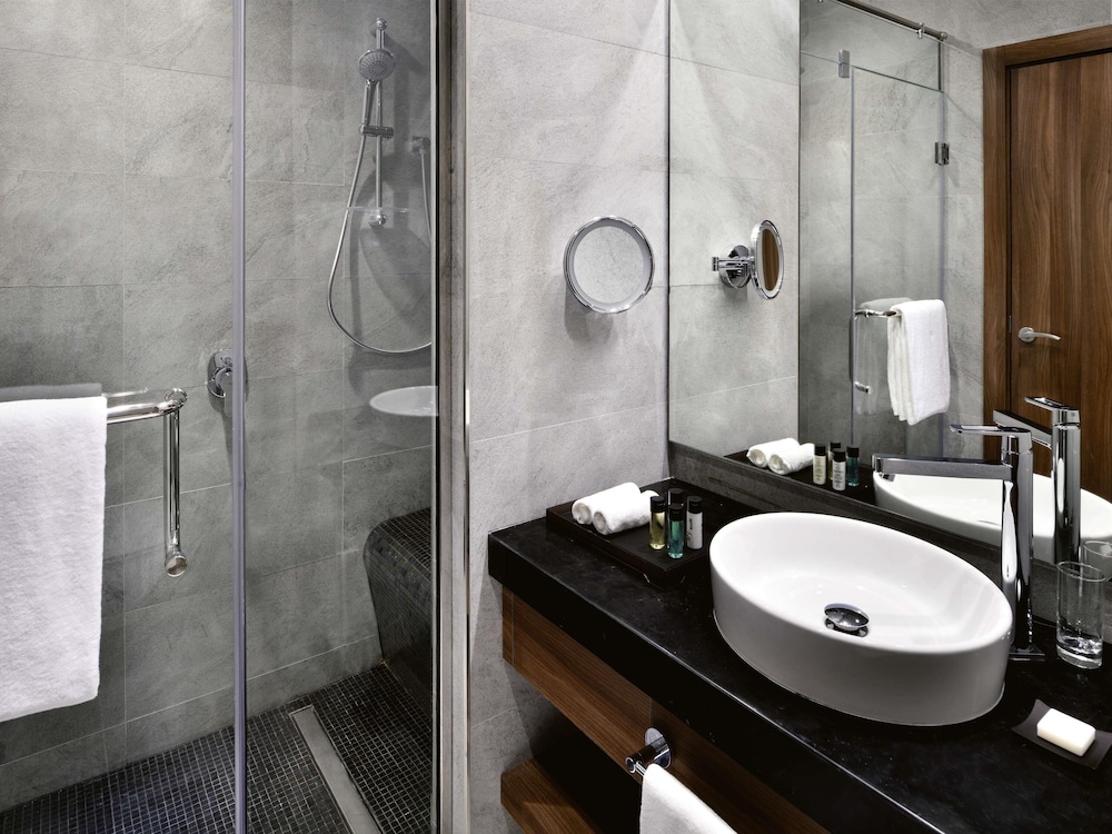 Movenpick Hotel Apartments Downtown Dubai 63/64