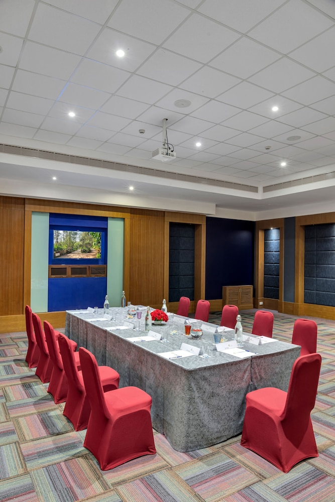 Club Mahindra Virajpet 57/74