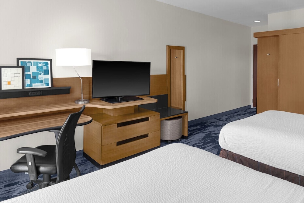 FAIRFIELD INN AND SUITES ATLANTA ACWORTH 43/50