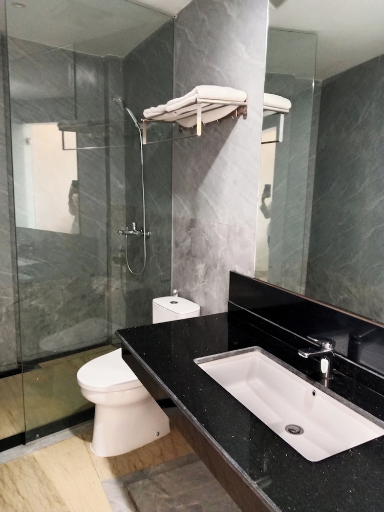Grand Cahaya Hotel Pangandaran 15/17