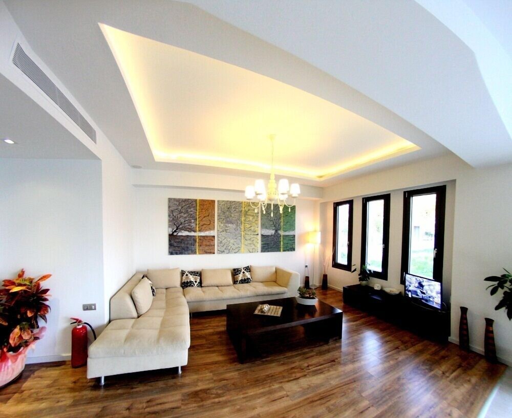 Aura Boutique Hotel 33/51