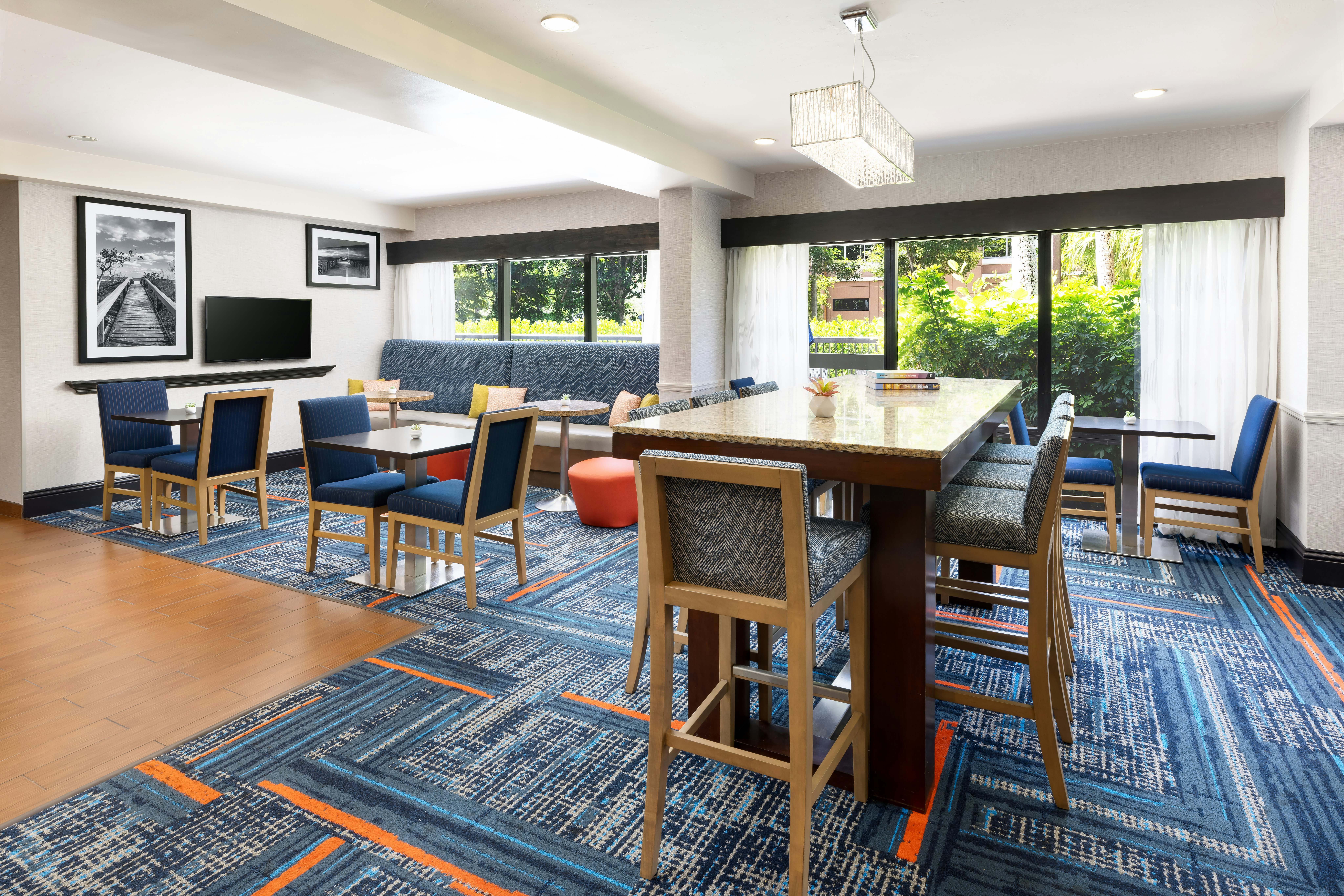 Hampton Inn Naples - Central 19/41
