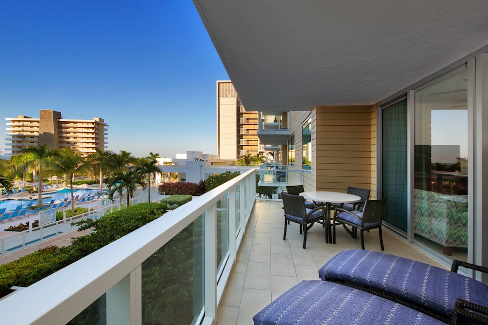 Marriott S Crystal Shores 8/26