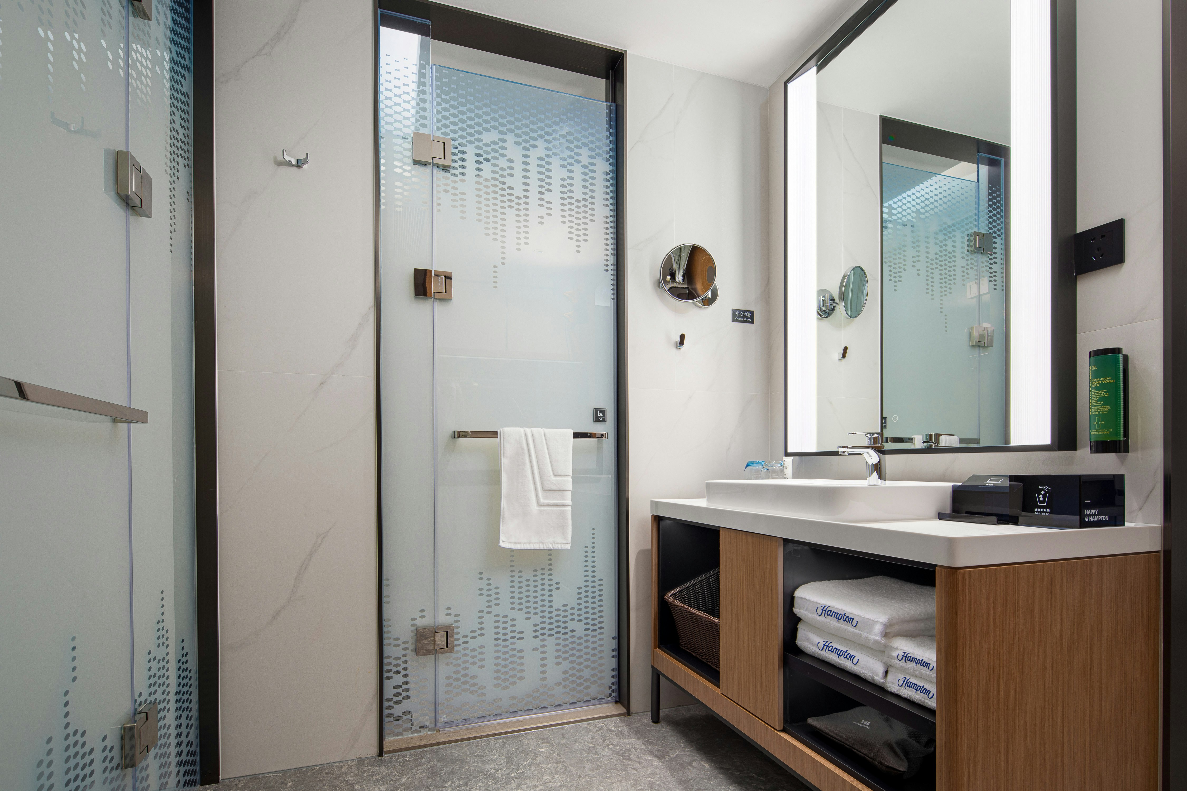 HAMPTON BY HILTON GUANGZHOU XINTANG 46/48