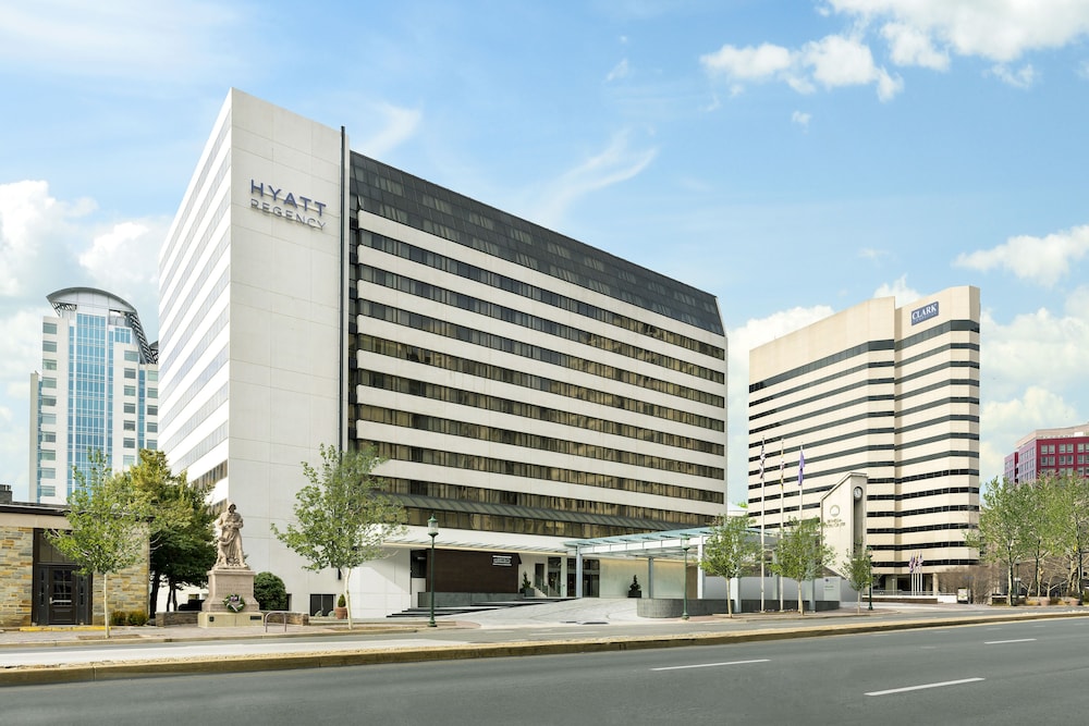 Hyatt Regency Bethesda 82/84