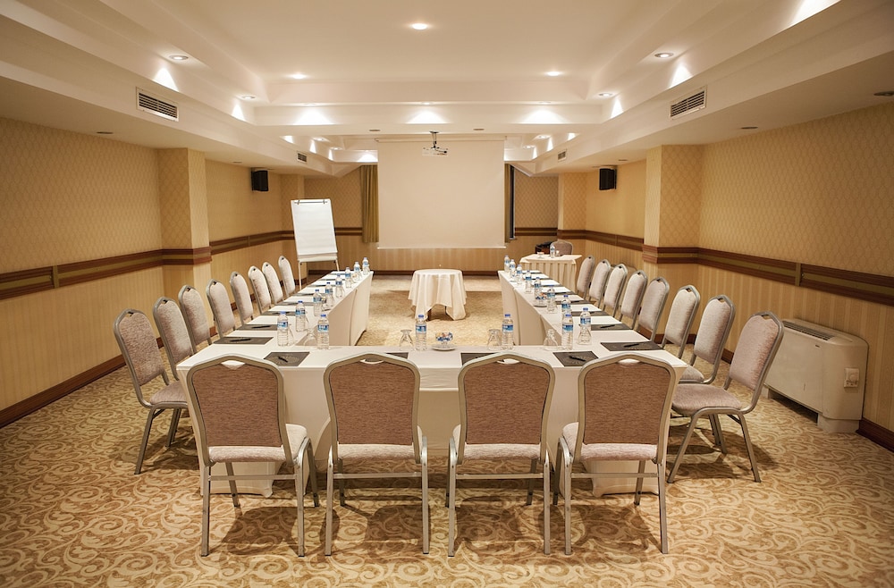Bilek Hotel Istanbul 53/59