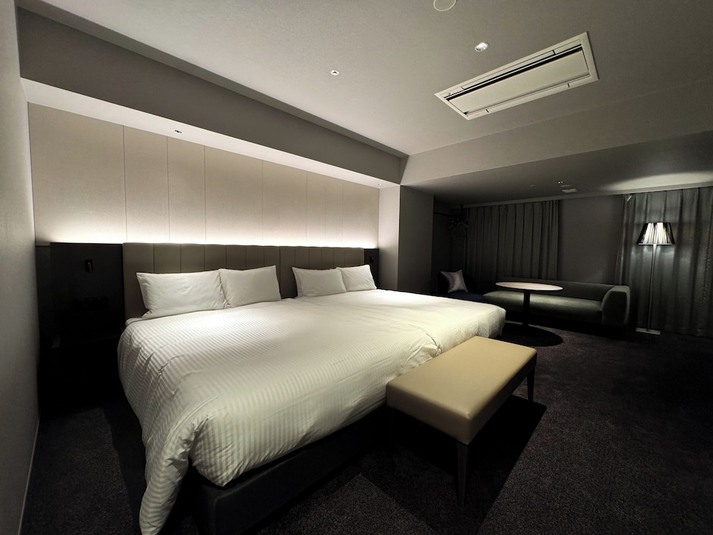 Deluxe, 2 Double Beds, King Bed