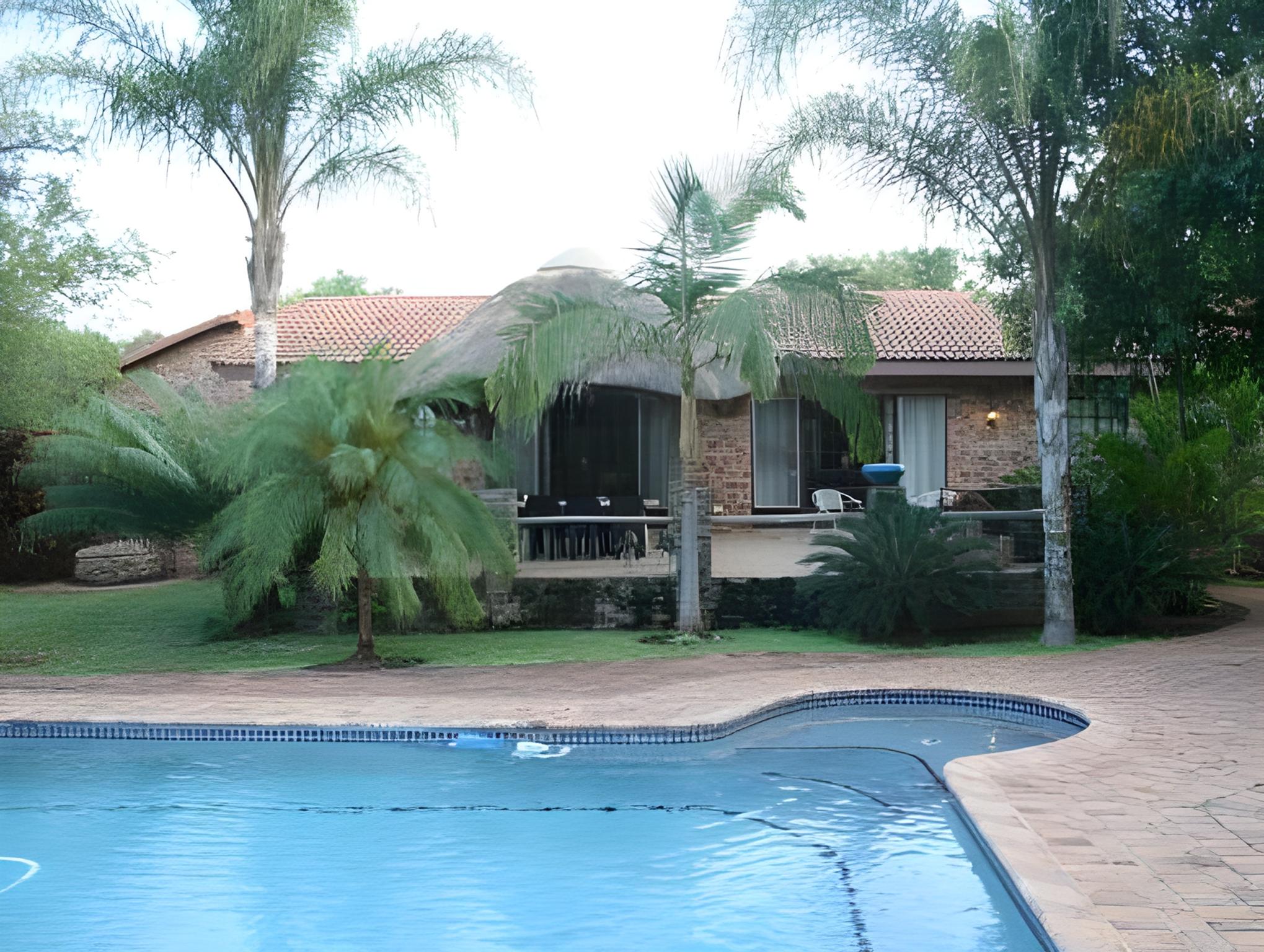 Selati 103 Guest Cottages 24/26