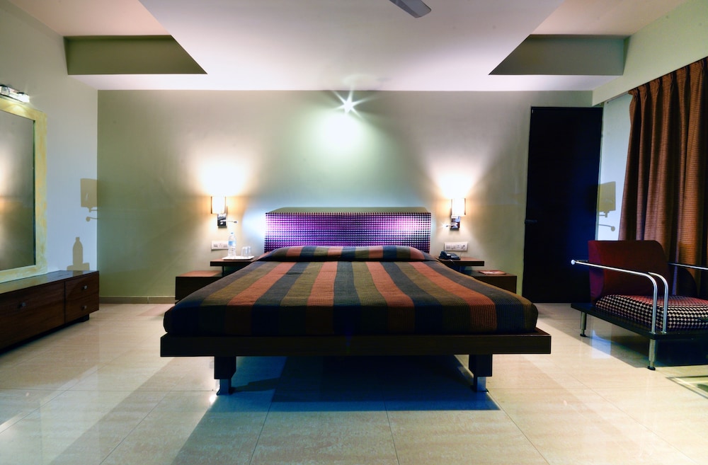 PLATINUM INN HOTEL 22/46