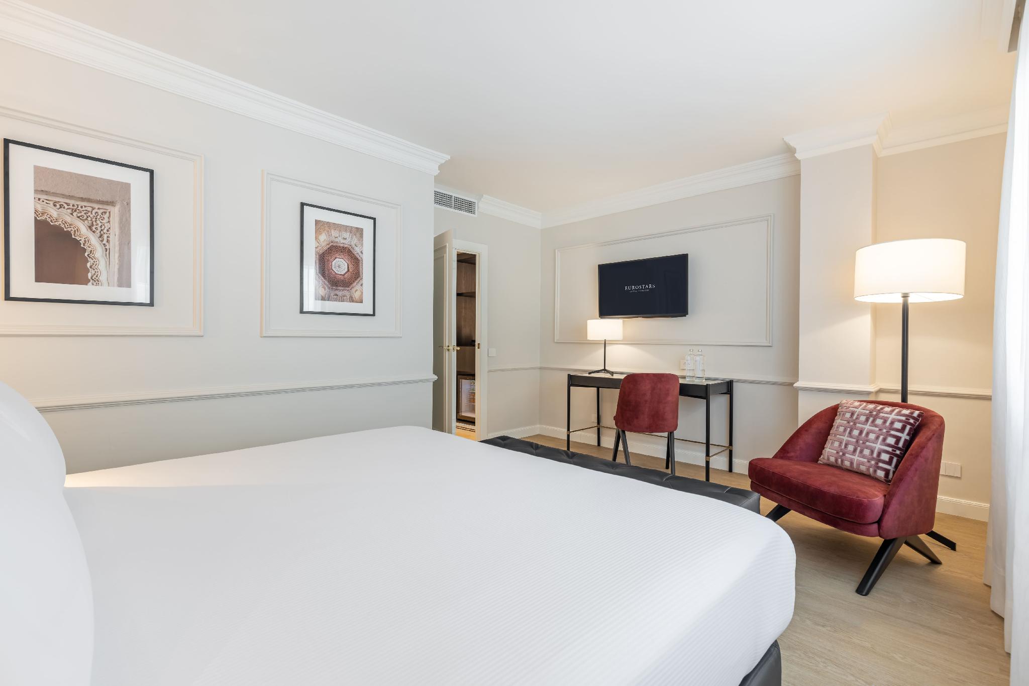 Semi Room, Single, 2 Semi Double Beds