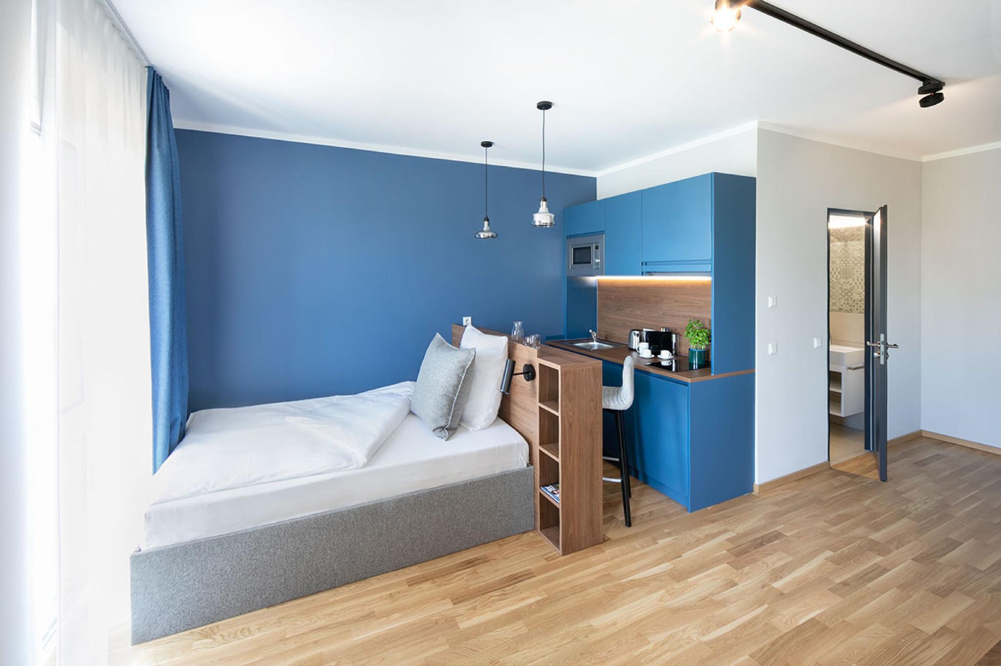 Comfy, Apartment, Queen Bed