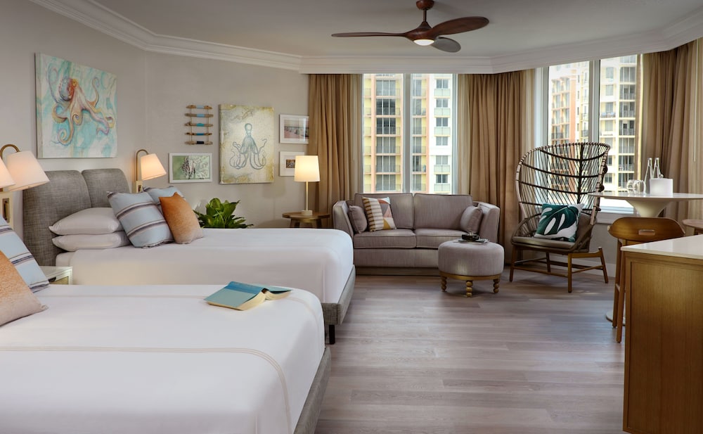 Pelican Grand Beach Resort A Noble House Resort 17/75