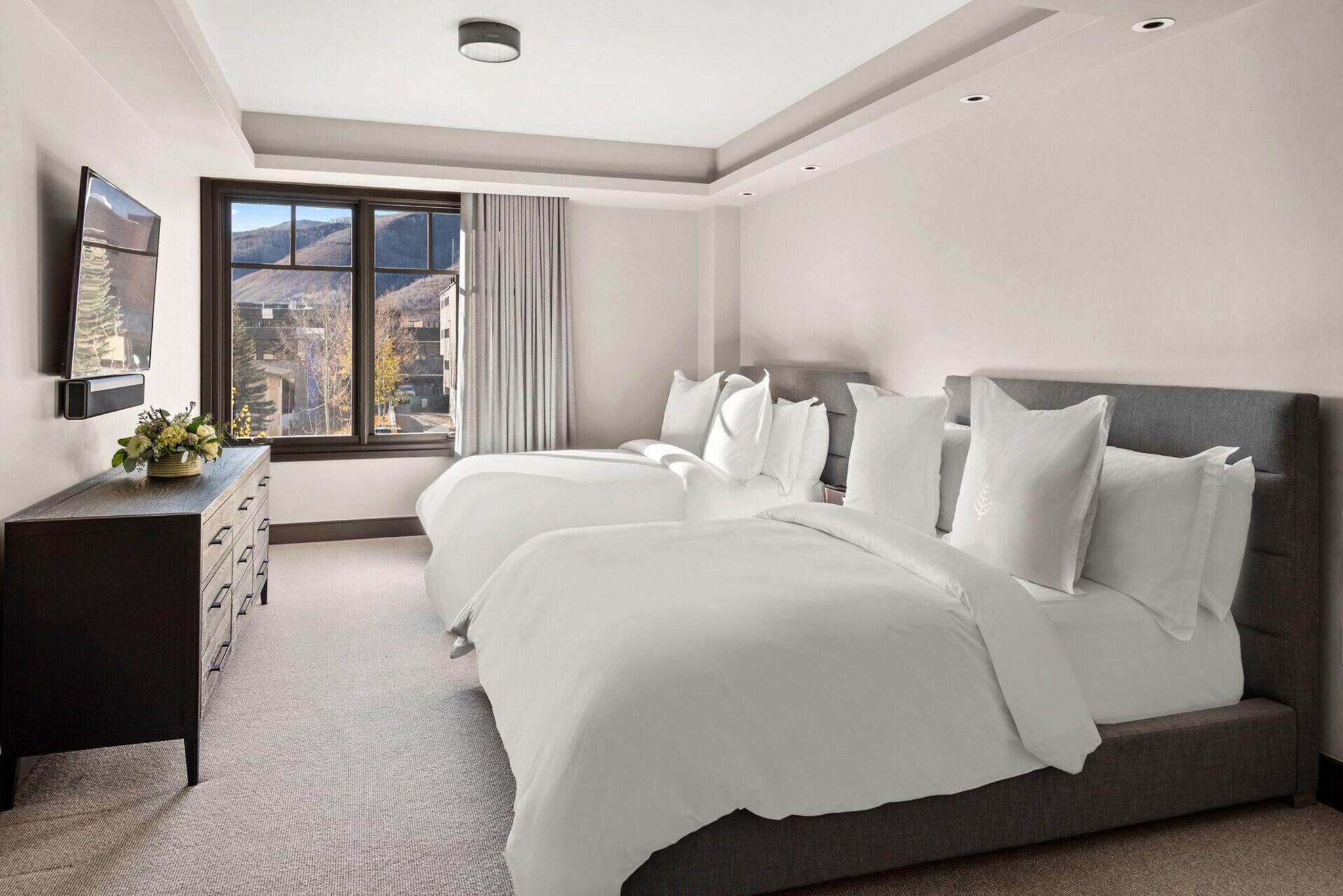 غرفة بسرير كينج بإطلالة على الحديقة، Four Seasons Resort and Residences Vail 4/6