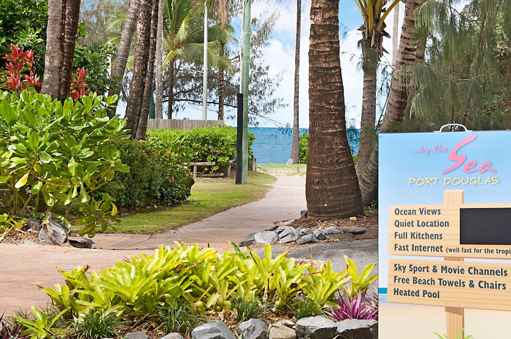By The Sea Port Douglas 24/62
